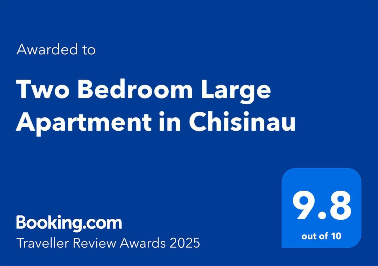 Two Bedroom Large Apartment In 基希讷乌 外观 照片
